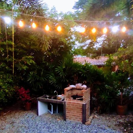 Daisy'S 2 Bedroom Family Home For Up To 5 Guests With Garden & Bbq Koh Samet Exteriör bild