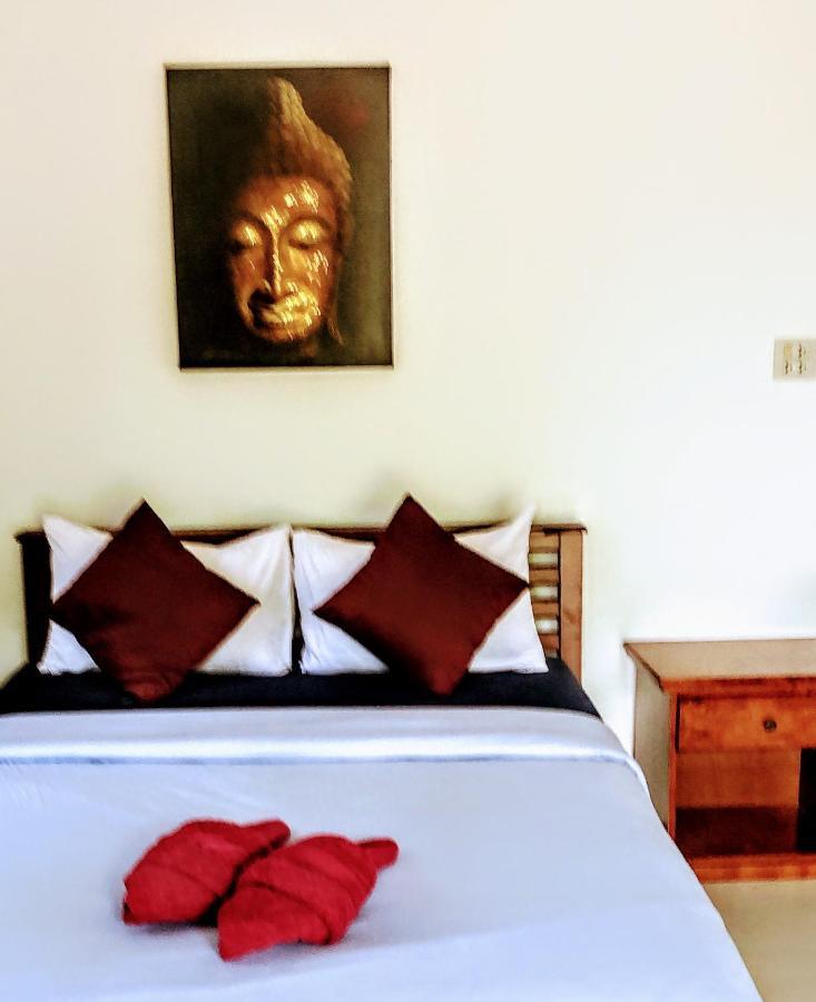 Daisy'S 2 Bedroom Family Home For Up To 5 Guests With Garden & Bbq Koh Samet Exteriör bild