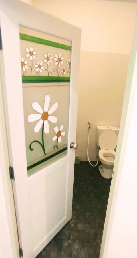 Daisy'S 2 Bedroom Family Home For Up To 5 Guests With Garden & Bbq Koh Samet Exteriör bild