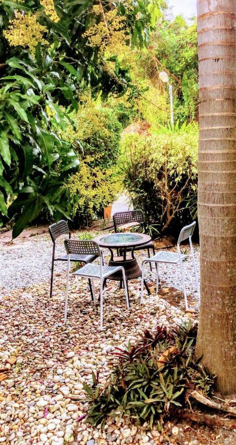 Daisy'S 2 Bedroom Family Home For Up To 5 Guests With Garden & Bbq Koh Samet Exteriör bild